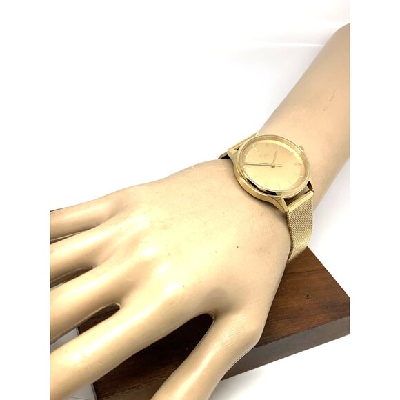 Lacoste Women's Watch 2001255 Club Quartz Gold Dial Mesh Stainless Steel 34mm - Picture 5 of 14